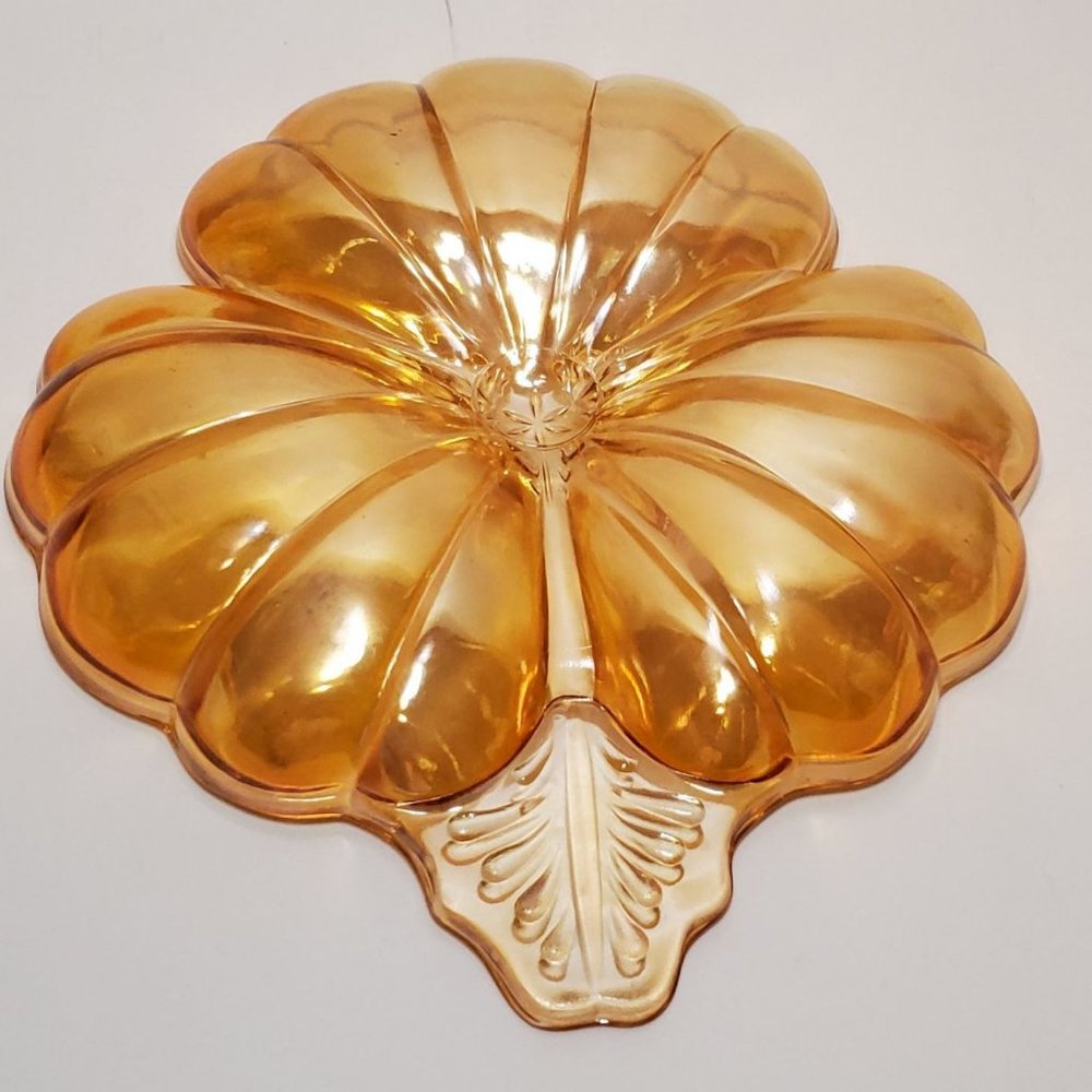 2 Vintage Jeanette Glass 3 Part Clover Shape Dish - Picture 3 of 6